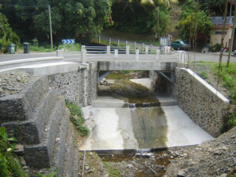 Rénovation charpente métallique pont sous RN 2006